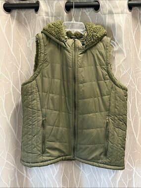 ATHLETIC COLLECTION Olive Green Sherpa Vest - XL